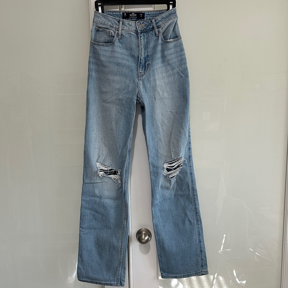 Hollister Ultra High-Rise Dad Jean